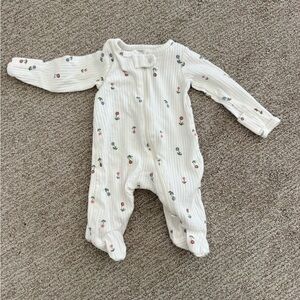 Carter’s Just One You onesie - size NB